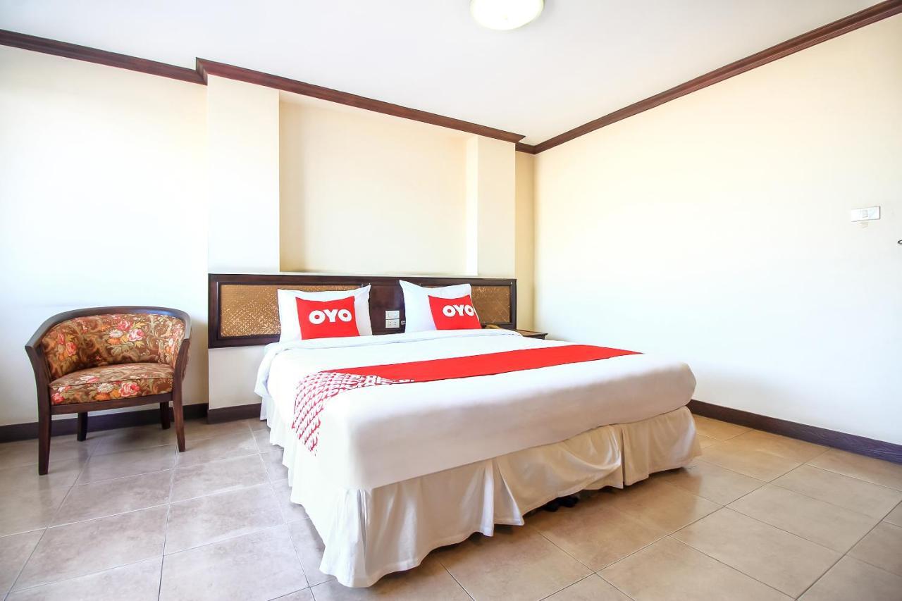 Hotel Oyo 383 White 2*